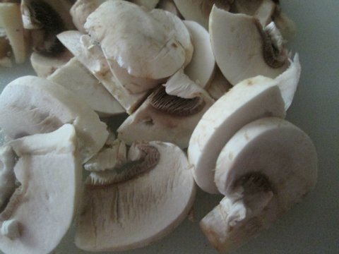 Sliced-Mushrooms for Chicken Cordon Bleu